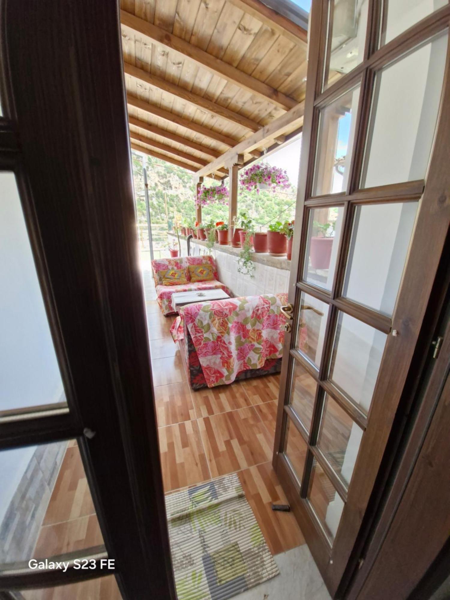 Guesthouse Belle View 培拉特 外观 照片
